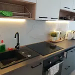 Appartamento Modern Close To The Center By
