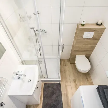 Modern Close To The Center *