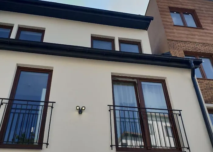 Modern Close To The Center By דירה קרקוב