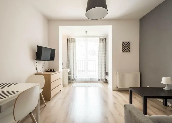 דירה Modern Close To The Center By *